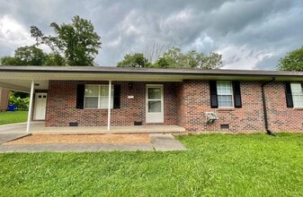 Building Photo - Large 2 bedroom/2 bath in Karna