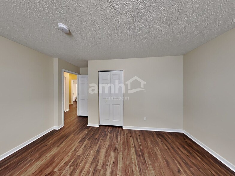 Building Photo - 8588 Greylag Ct