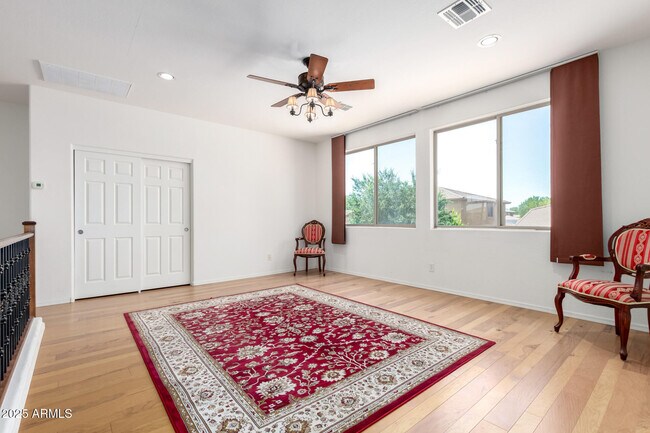 Building Photo - 252 W Blue Lagoon Dr