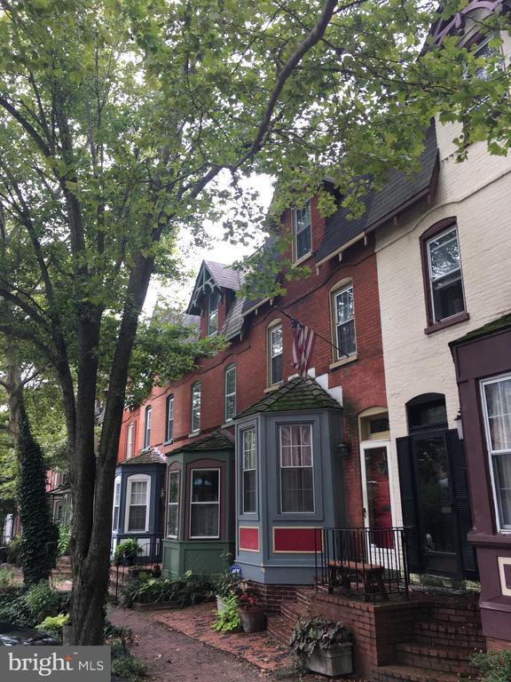 Building Photo - 1019 N Monroe St