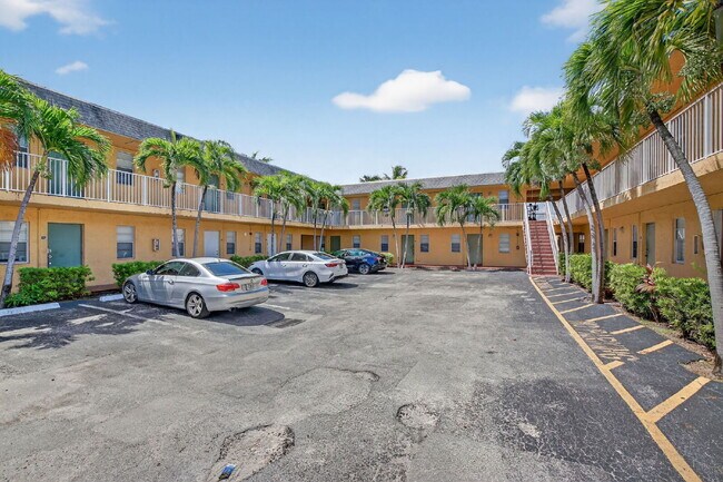 Building Photo - Bright & Modern 1-Bedroom Apartment in Prime Oakland Park Location