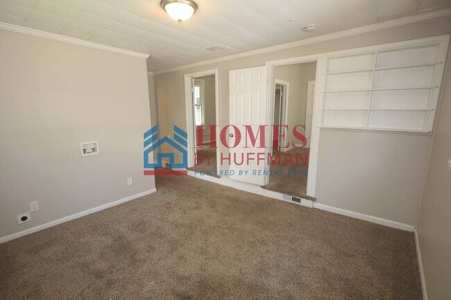 Building Photo - Two Bedroom House | Two Bathrooms