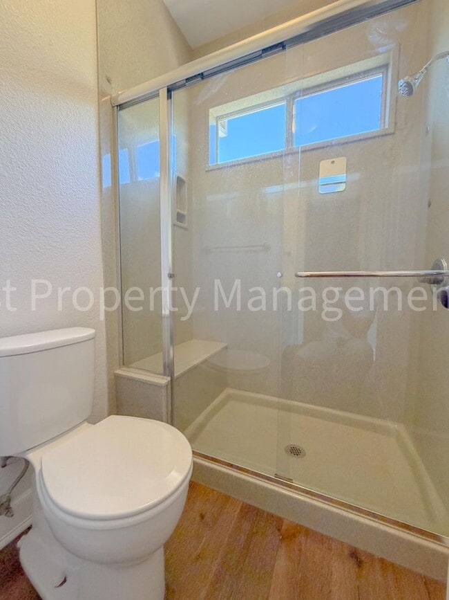 Building Photo - BEAUTIFUL 4-BEDROOM TOWNHOME IN CASTRO VALLEY | TOP-RATED SCHOOL DISTRICT