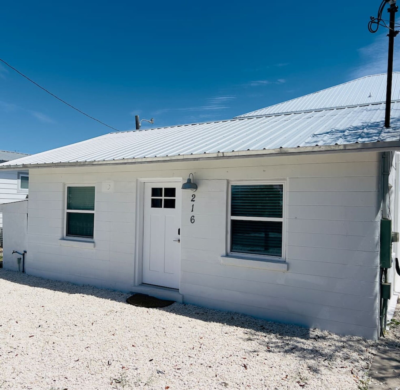 Building Photo - 216 La Paloma Pl