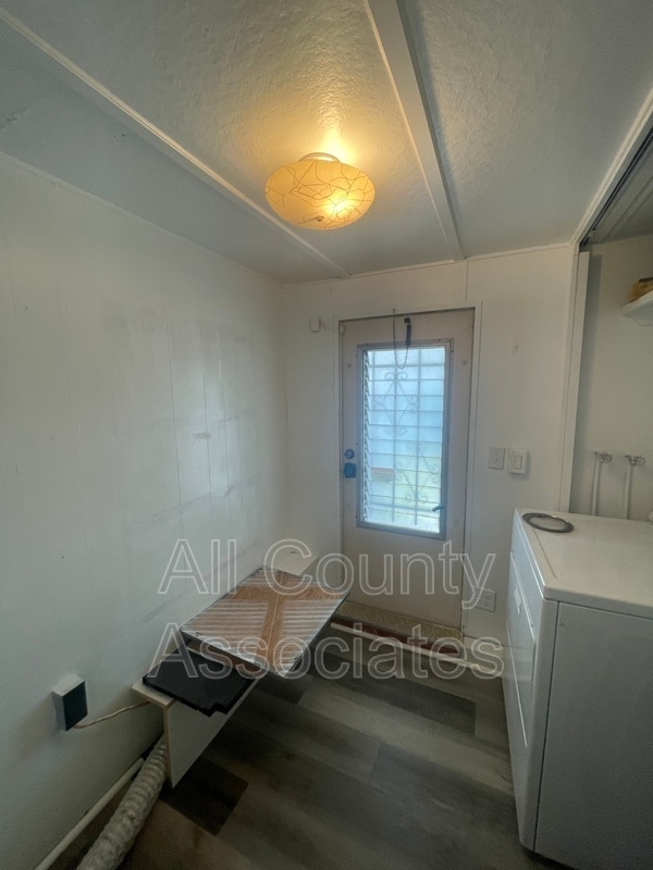 Building Photo - 2132 Kepner Dr