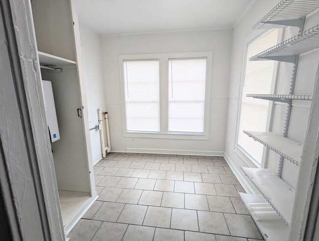 Building Photo - 3 Bedroom on the TX Side - Coming Available soon!