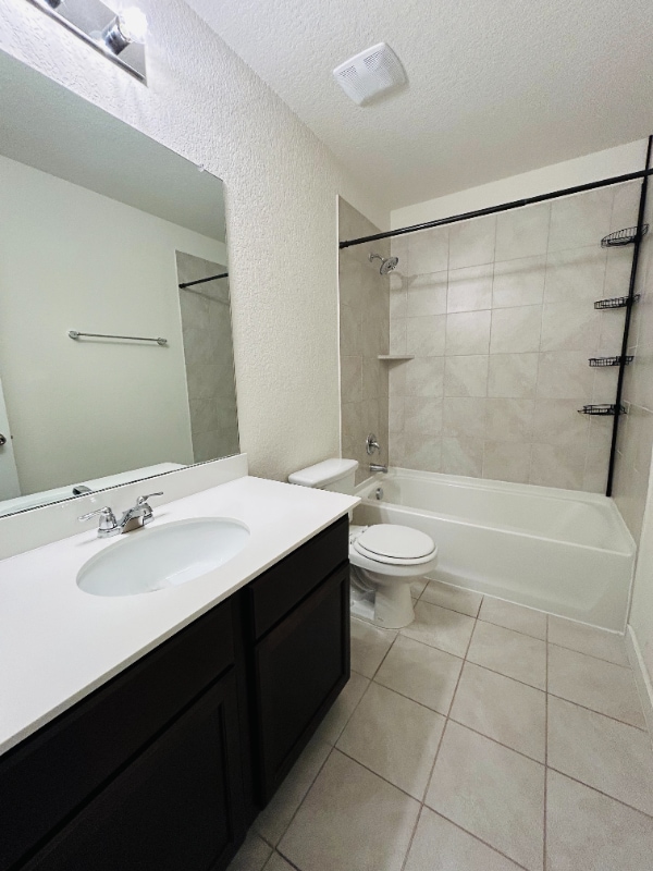 Building Photo - 741 Carol Dr