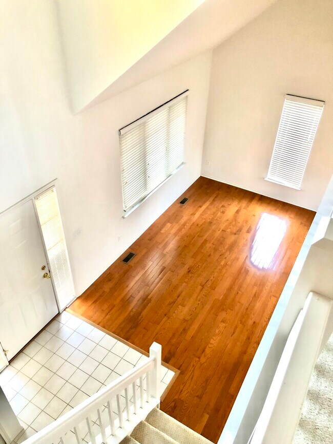 Building Photo - 6145 Gabrielle Ave
