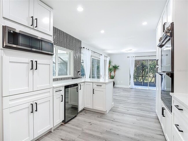 Building Photo - 620 N Barfield Dr