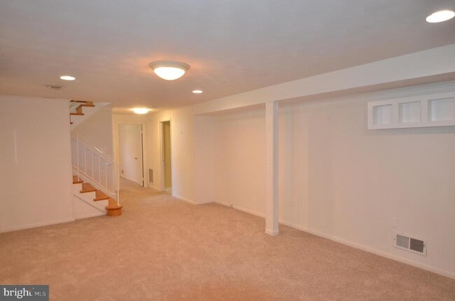Building Photo - 5407 Manorfield Rd