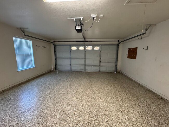 Building Photo - 3-Bedroom House for Rent in Harker  Heights