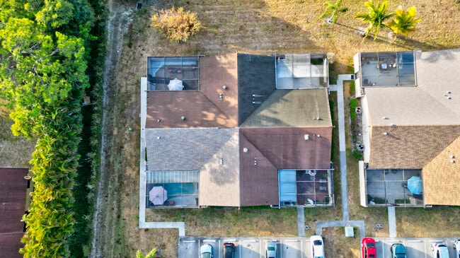 Building Photo - 4782 Sunny Palm Cir