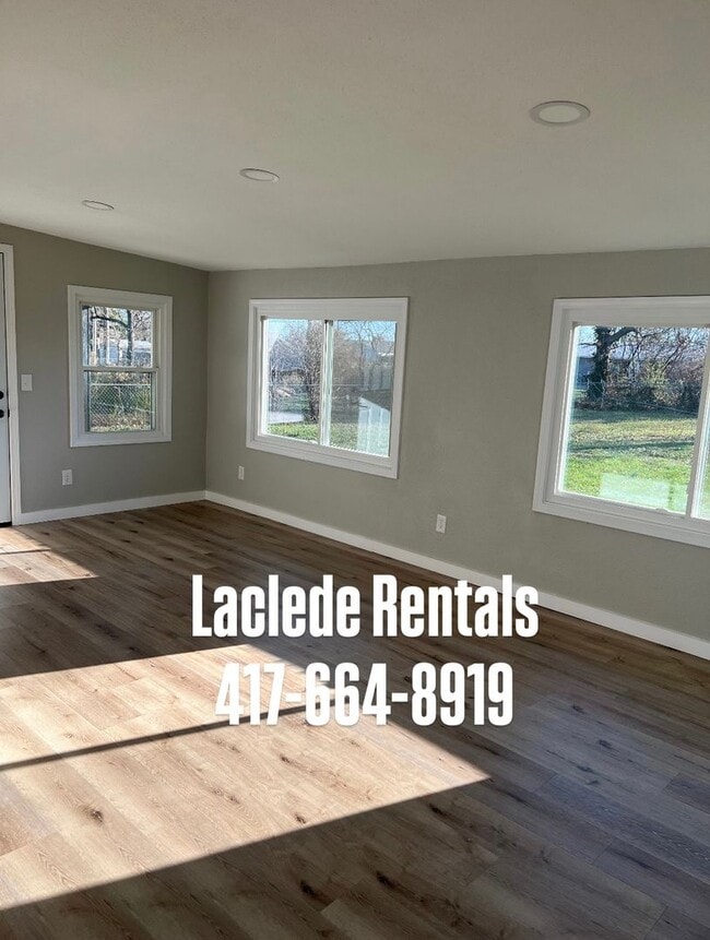 Building Photo - 3 Bedroom 2 Bathroom House