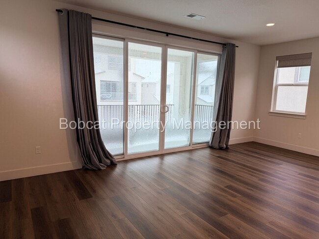 Building Photo - Modern Lock-and-Leave Living in the Heart of Carson City