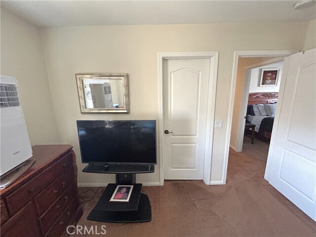 Building Photo - 17871 Shady View Dr