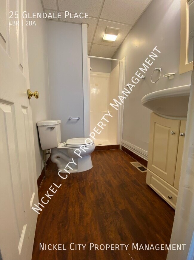 Building Photo - Beautiful 4 bedroom + Office Victorian Sty...