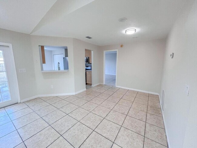 Building Photo - 1901 SW McAllister Ln