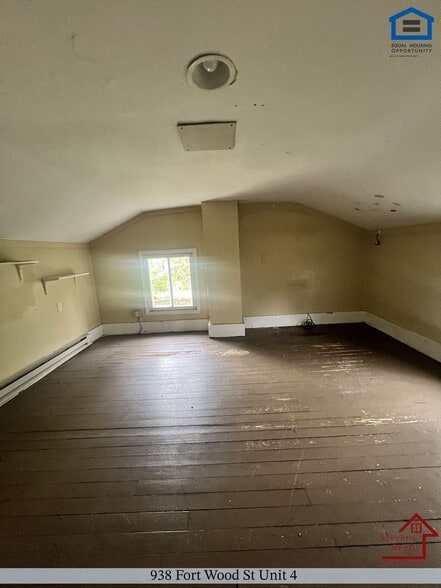 Building Photo - 938 Fortwood St