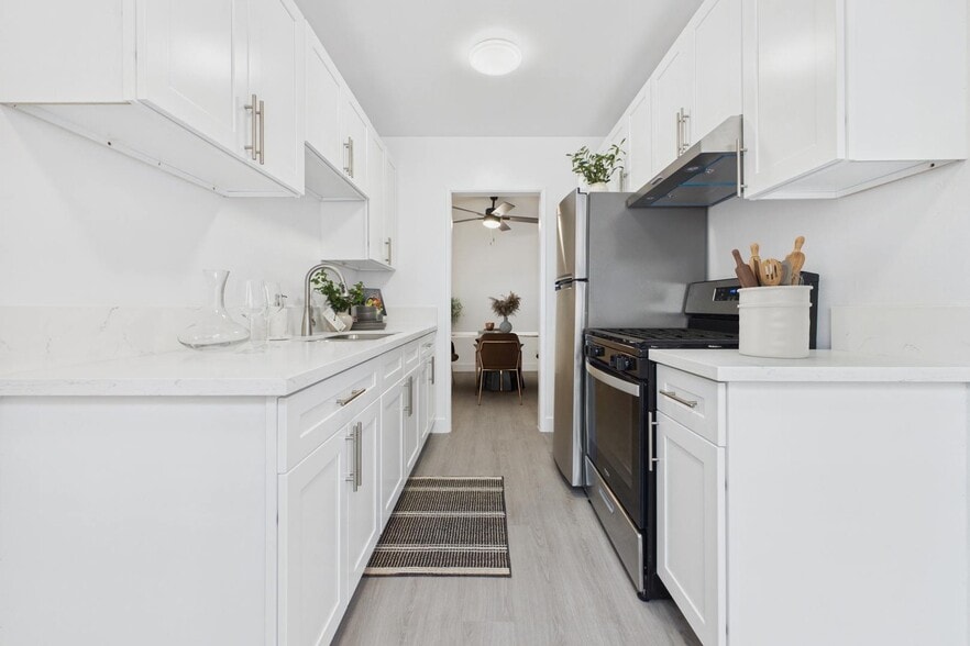 Building Photo - Sepulveda Apartments