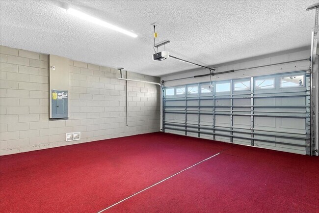 Building Photo - 8084 Santee Dr