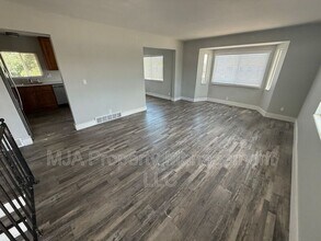 Building Photo - 3930 Old Bingham Hwy