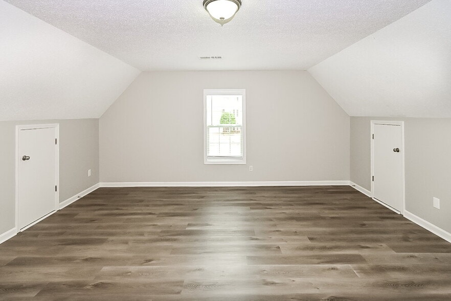 Building Photo - 1776 Lichfield Ct