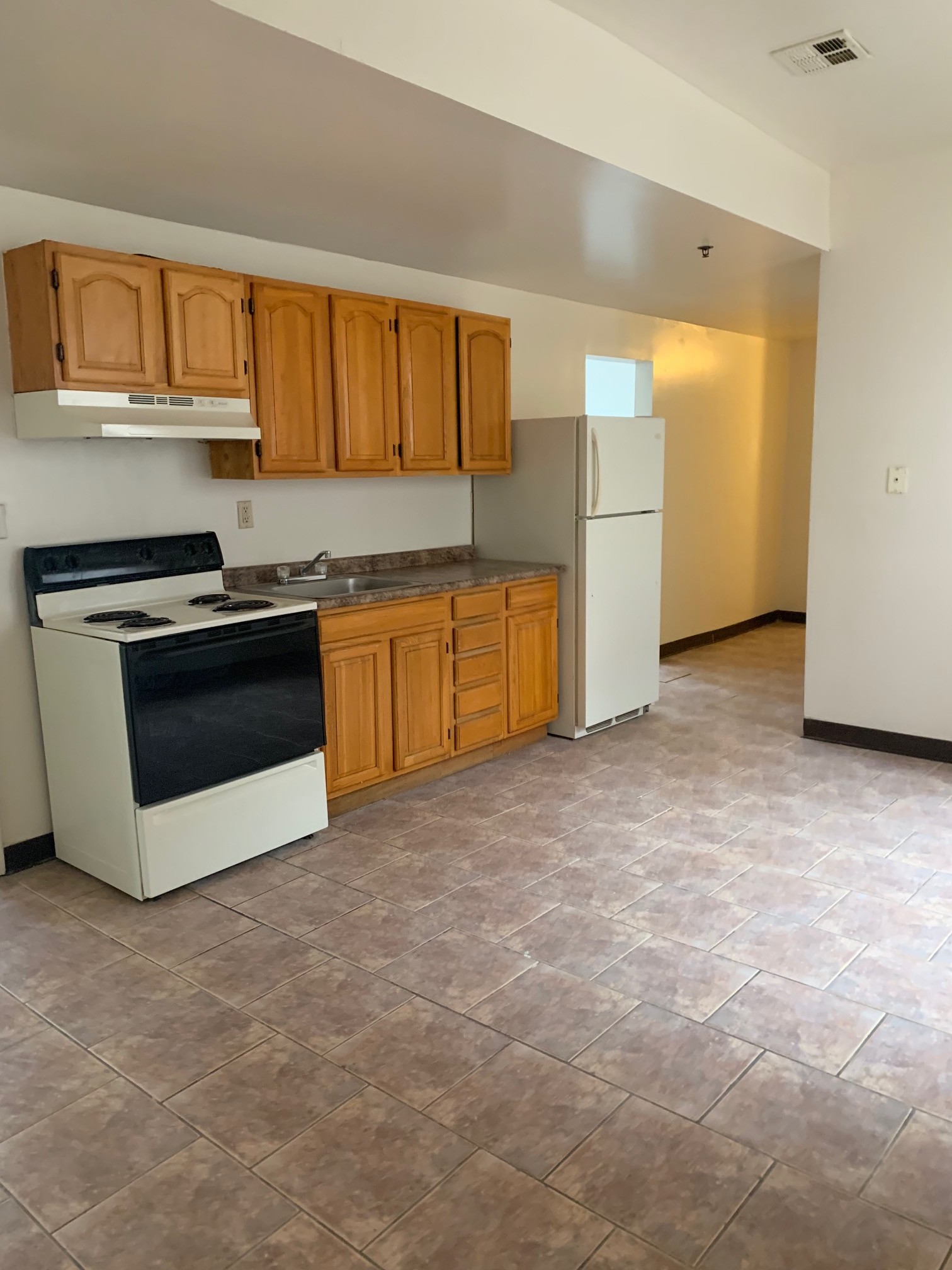 Building Photo - 227 Park Ave