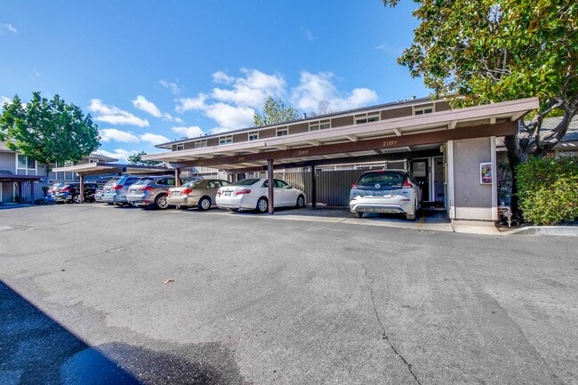 Building Photo - 2-Bed Cupertino Home with Private Yard, In-Unit Laundry, Pool and Clubhouse