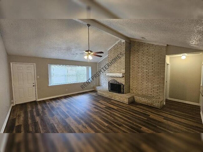 Building Photo - 23915 Spring Fork Dr