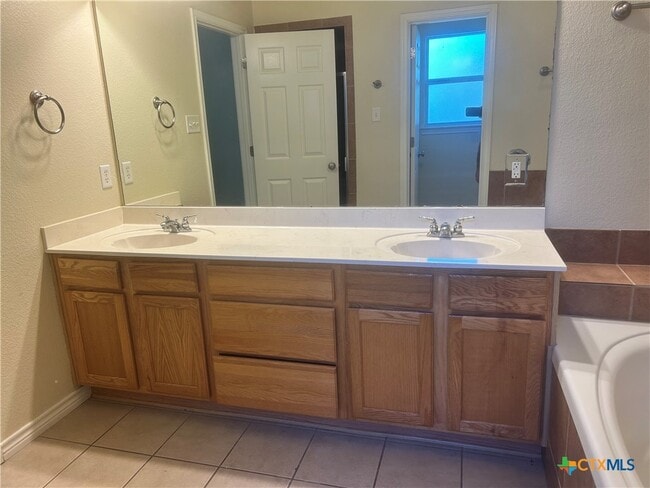 Building Photo - 5103 Rimes Ranch Dr