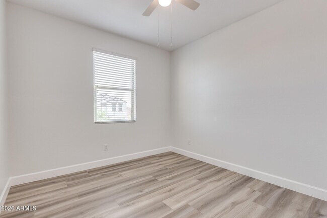 Building Photo - 4750 E Chromium Rd