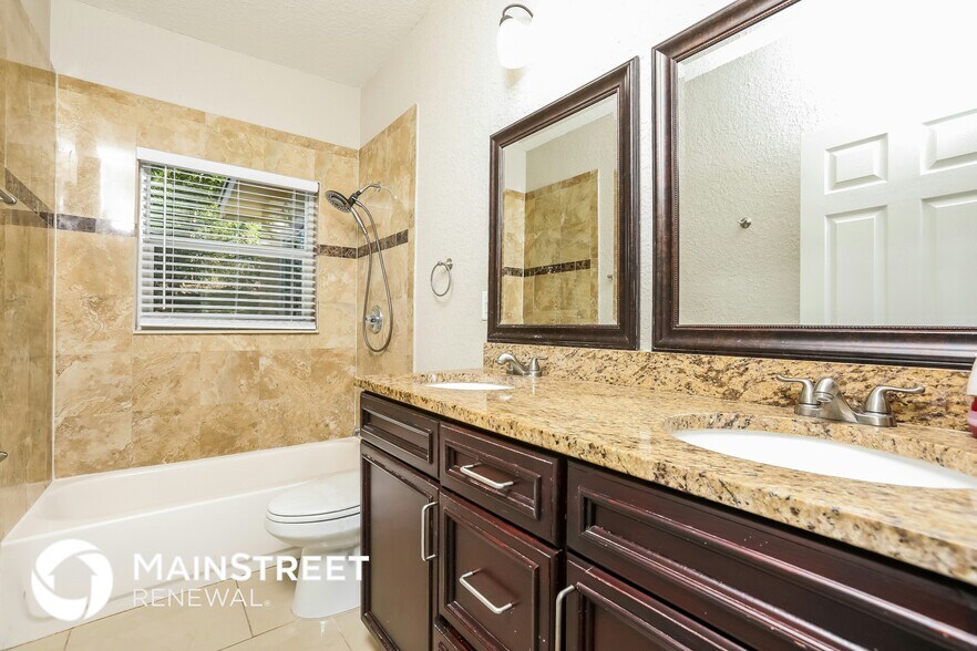 Building Photo - 1123 Suncrest Dr