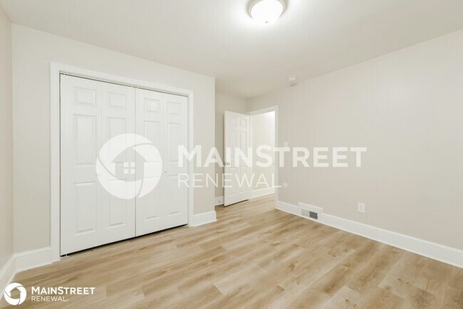 Building Photo - 2997 Avalee St
