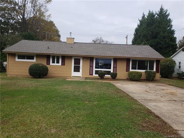 Front view - 2708 Lasalle St