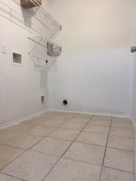 Building Photo - 14938 Sugar Sweet Dr