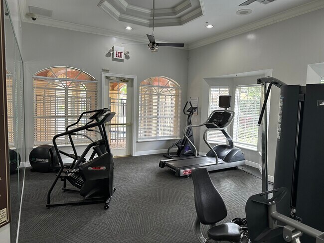 Building Photo - 862 Grand Regency Pointe