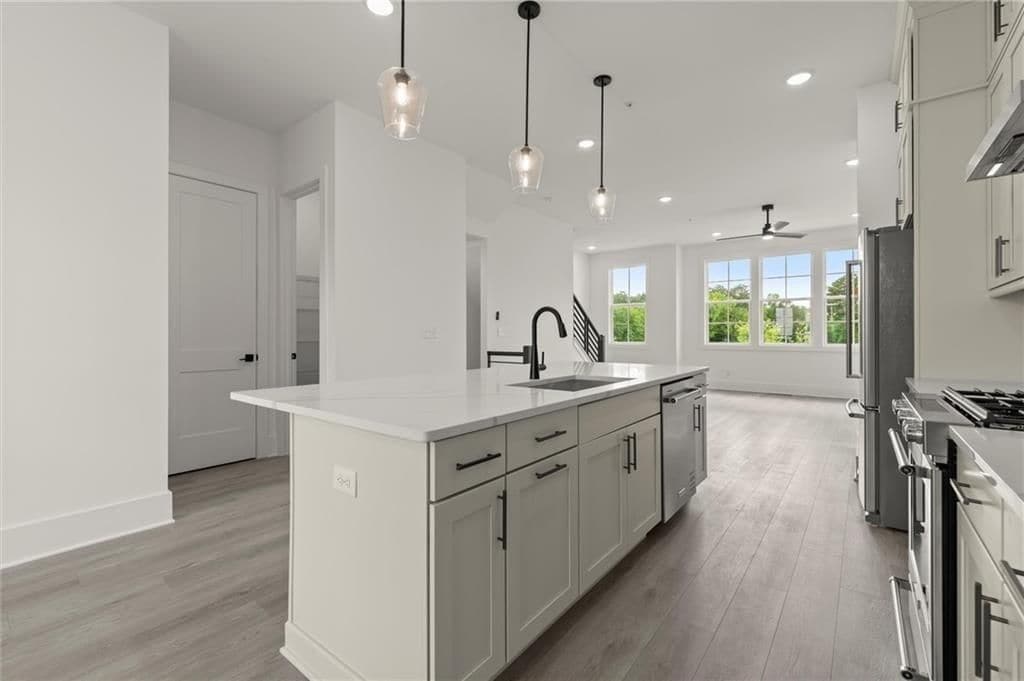 Building Photo - 673 soul Aly