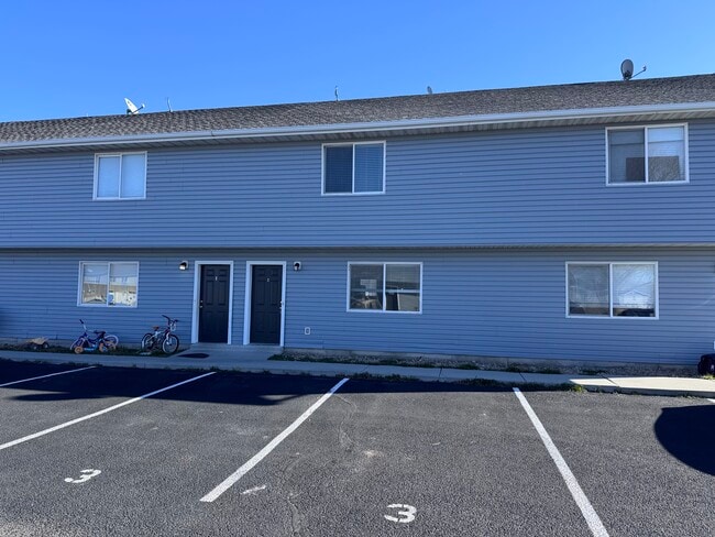 Building Photo - 2475 W 450 N