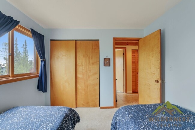 Building Photo - Winter Rental- 2 Bed/2 Bath, renovated con...
