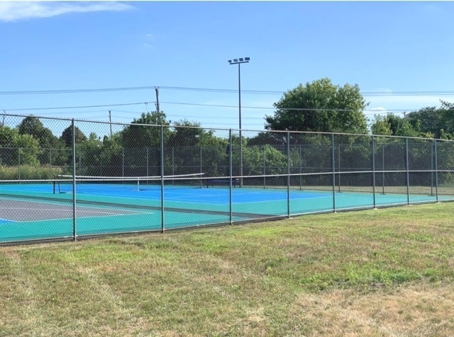 Building Photo - 2210 Clifton Pl