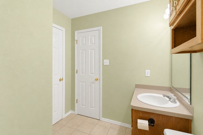 Building Photo - 134 N 49th St