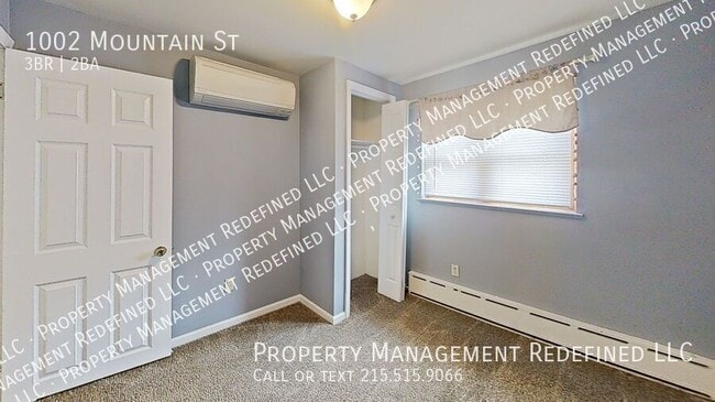 Building Photo - 1002 Mountain St