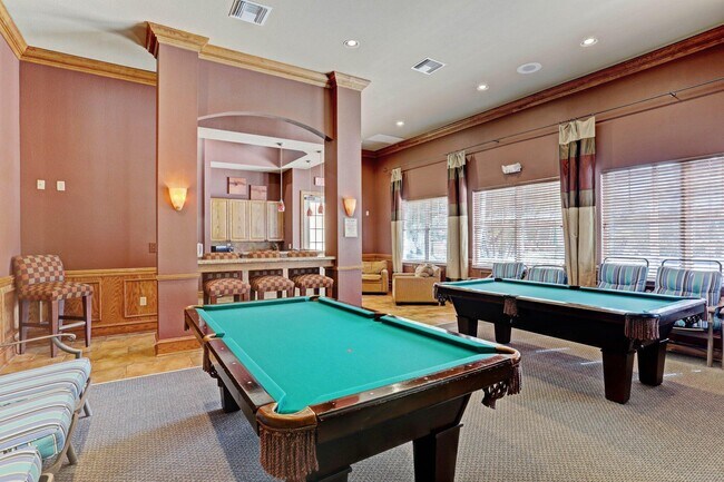 Building Photo - 6511 Emerald Dunes Dr