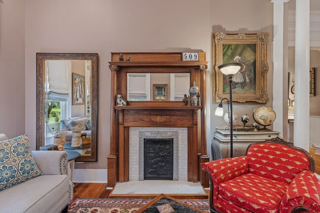 Primary Photo - 509 Dabbs St