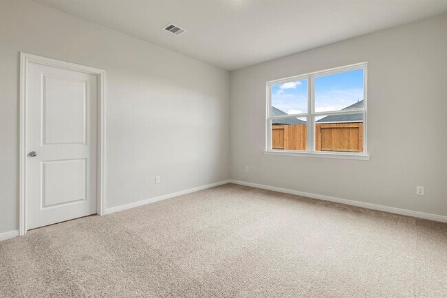 Building Photo - 400 Mystic Slopes Dr