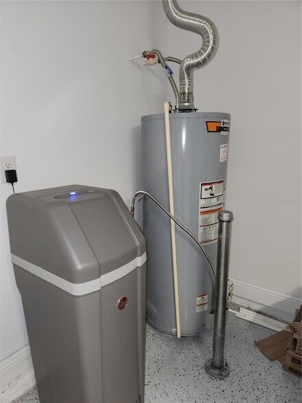 Building Photo - 12533 Oak Hill Way