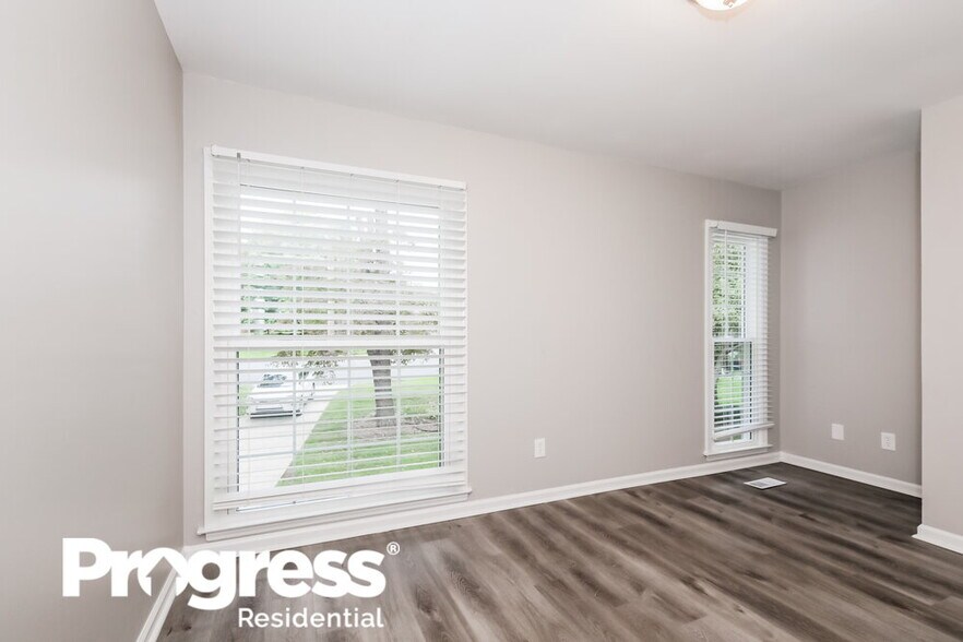 Building Photo - 7115 Casual Corner Ln