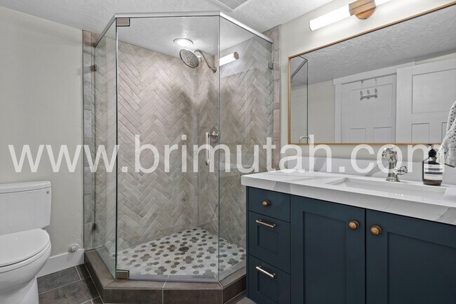 Building Photo - 772 E 2075 S