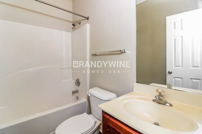 Building Photo - 455 Boxelder Rd