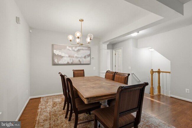 Building Photo - 1122 Cypress Tree Pl